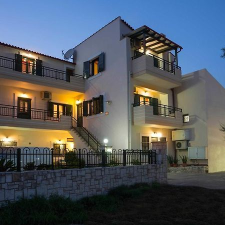 Thalami Apartment Almirida الغرفة الصورة