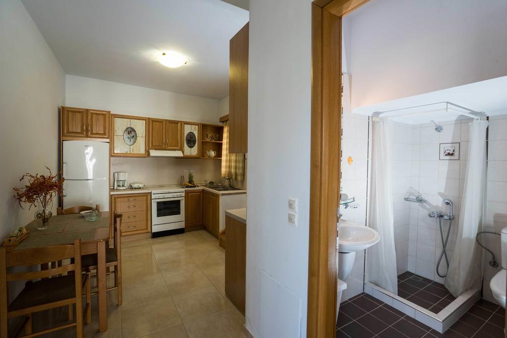 Thalami Apartment Almirida الغرفة الصورة