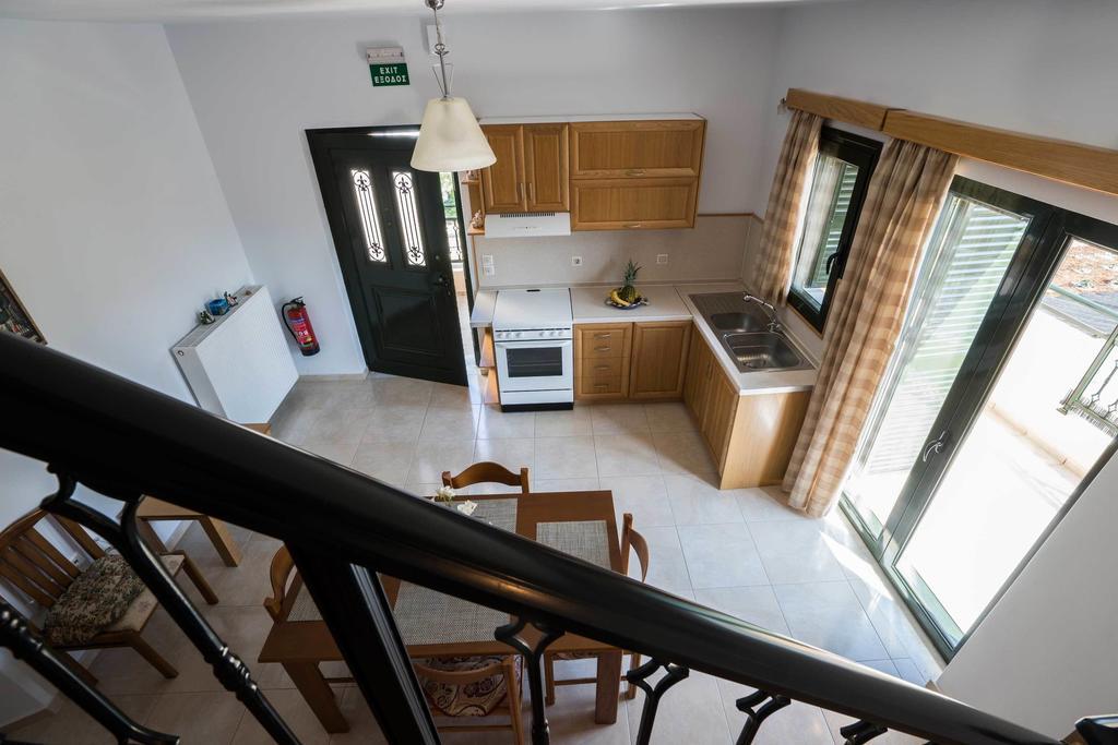 Thalami Apartment Almirida الغرفة الصورة
